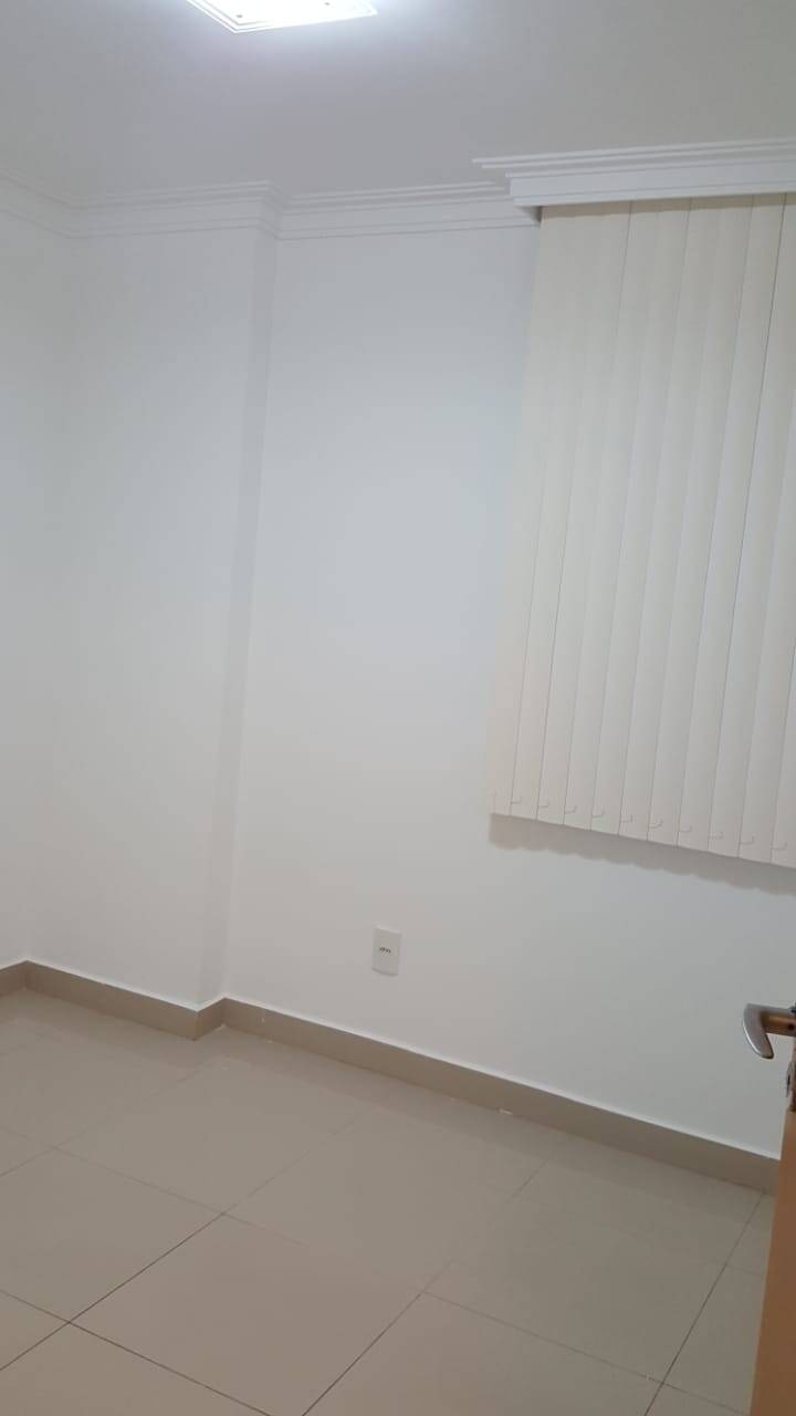Apartamento à venda com 3 quartos, 90m² - Foto 3