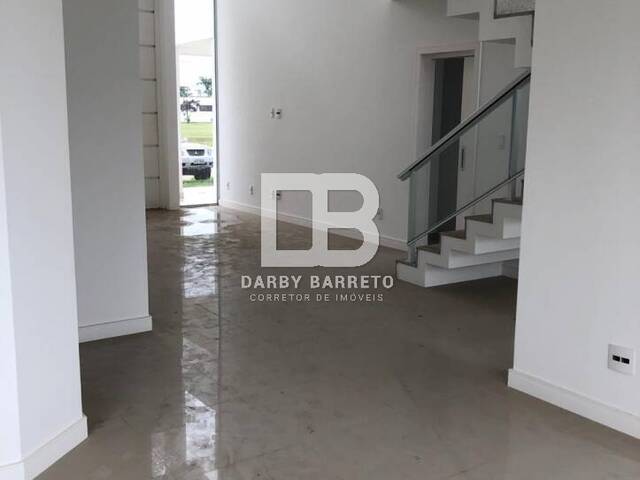 #633 - Casa em condomínio para Venda em Campos dos Goytacazes - RJ