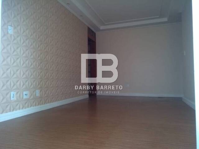 #650 - Apartamento para Venda em Campos dos Goytacazes - RJ