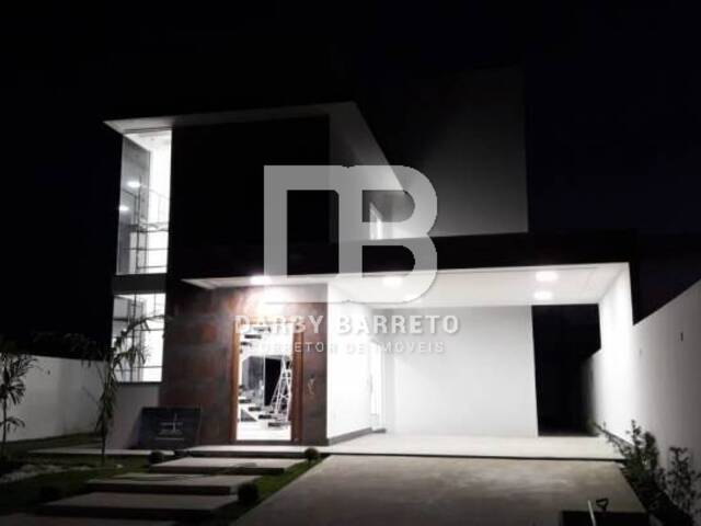 #642 - Casa em condomínio para Venda em Campos dos Goytacazes - RJ