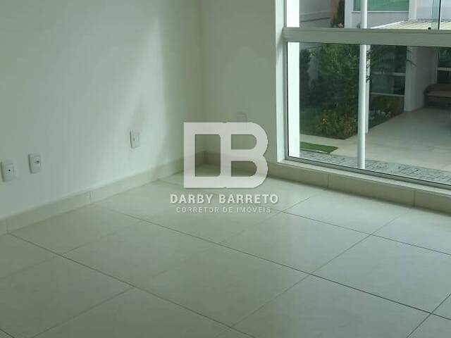 #703 - Casa em condomínio para Venda em Campos dos Goytacazes - RJ