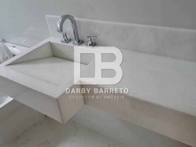 #741 - Casa em condomínio para Venda em Campos dos Goytacazes - RJ