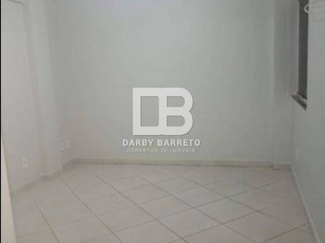 #886 - Apartamento para Venda em Campos dos Goytacazes - RJ