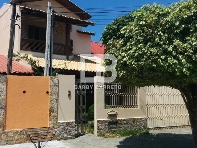 #916 - Casa para Venda em Campos dos Goytacazes - RJ