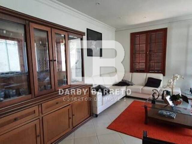 #972 - Casa para Venda em Campos dos Goytacazes - RJ