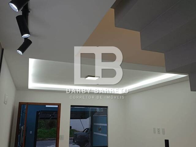 #1467 - Casa para Venda em Campos dos Goytacazes - RJ