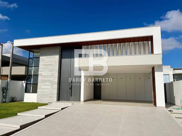 #1554 - Casa em condomínio para Venda em Campos dos Goytacazes - RJ