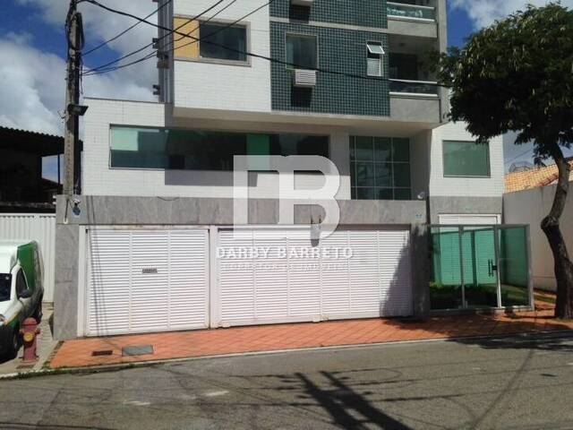 #352 - Apartamento para Venda em Campos dos Goytacazes - RJ