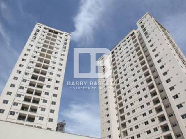 #400 - Apartamento para Venda em Campos dos Goytacazes - RJ