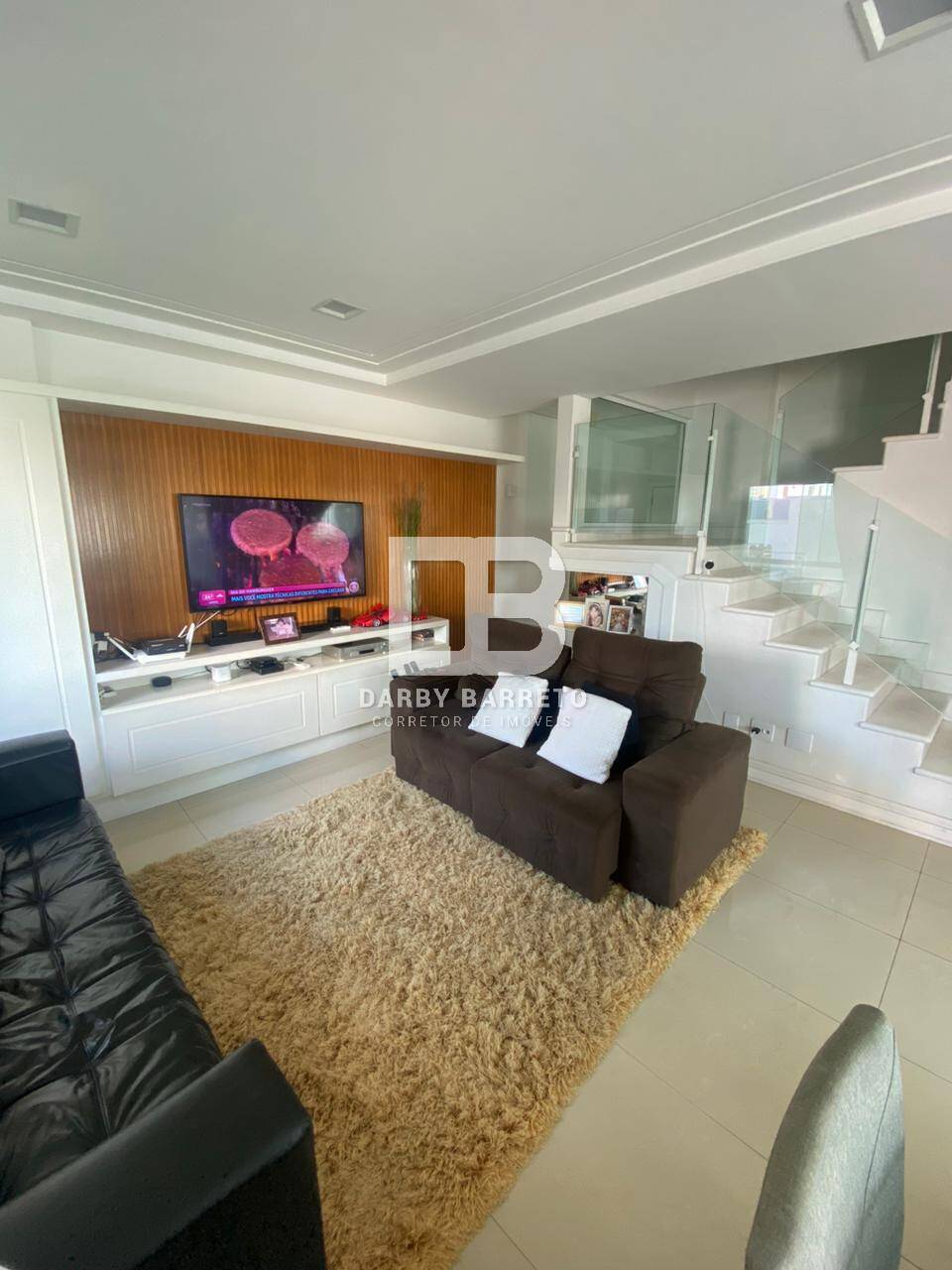 Apartamento à venda com 3 quartos, 300m² - Foto 2