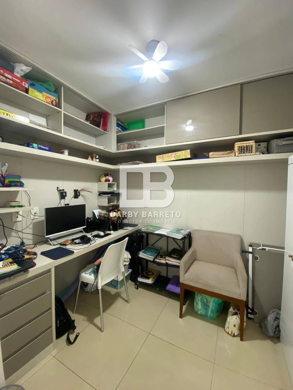 Apartamento à venda com 3 quartos, 300m² - Foto 4