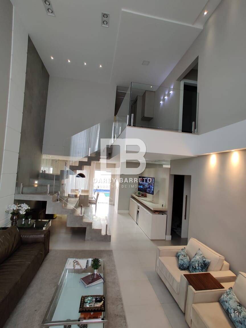 Casa de Condomínio à venda com 3 quartos, 250m² - Foto 2