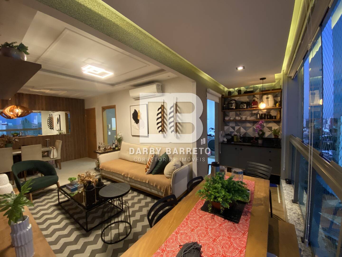 Apartamento à venda com 3 quartos, 87m² - Foto 1