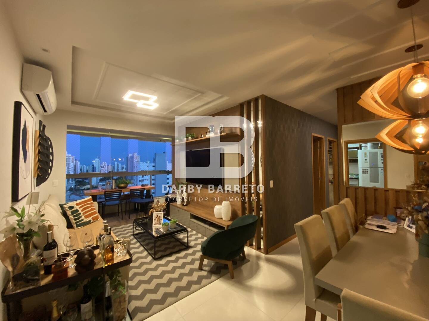 Apartamento à venda com 3 quartos, 87m² - Foto 2