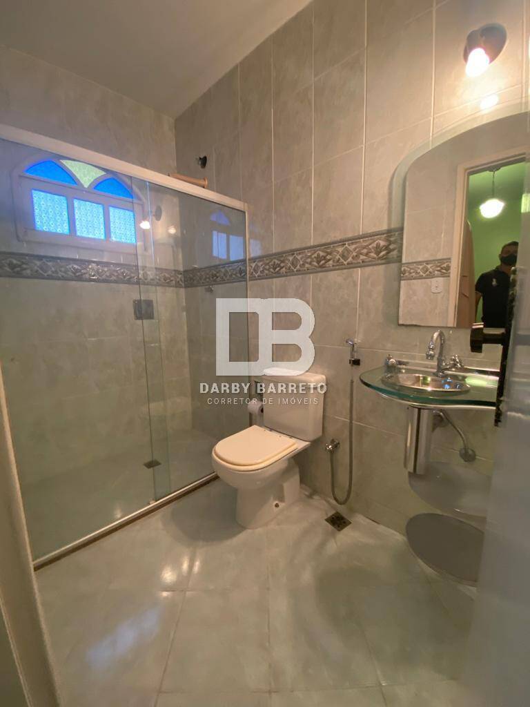 Casa à venda com 4 quartos, 219m² - Foto 8