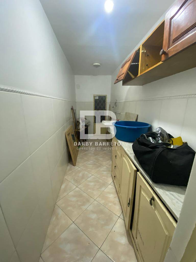Casa à venda com 4 quartos, 219m² - Foto 11
