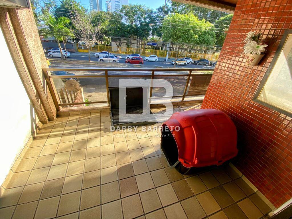 Apartamento à venda com 3 quartos, 125m² - Foto 3