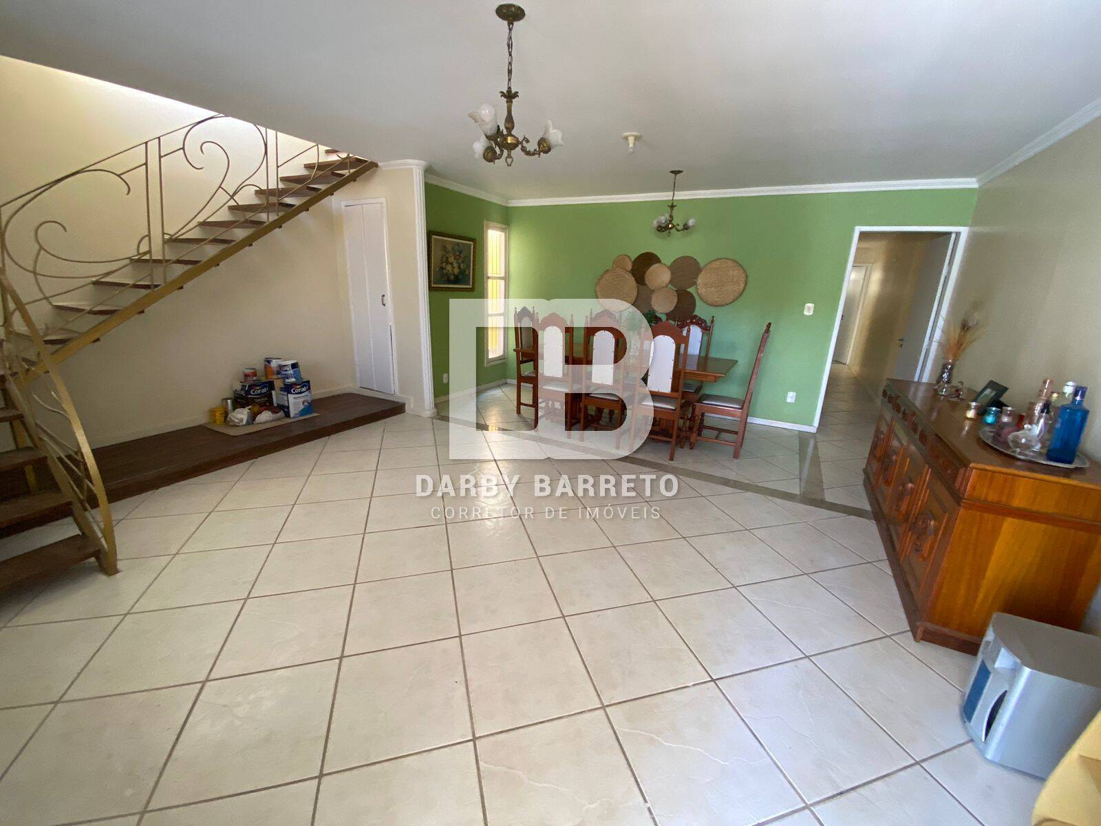 Casa à venda com 5 quartos, 400m² - Foto 1