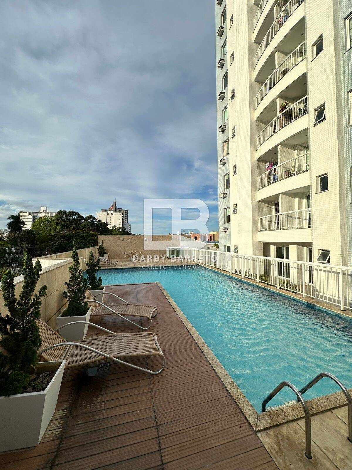 Apartamento à venda com 2 quartos, 67m² - Foto 5