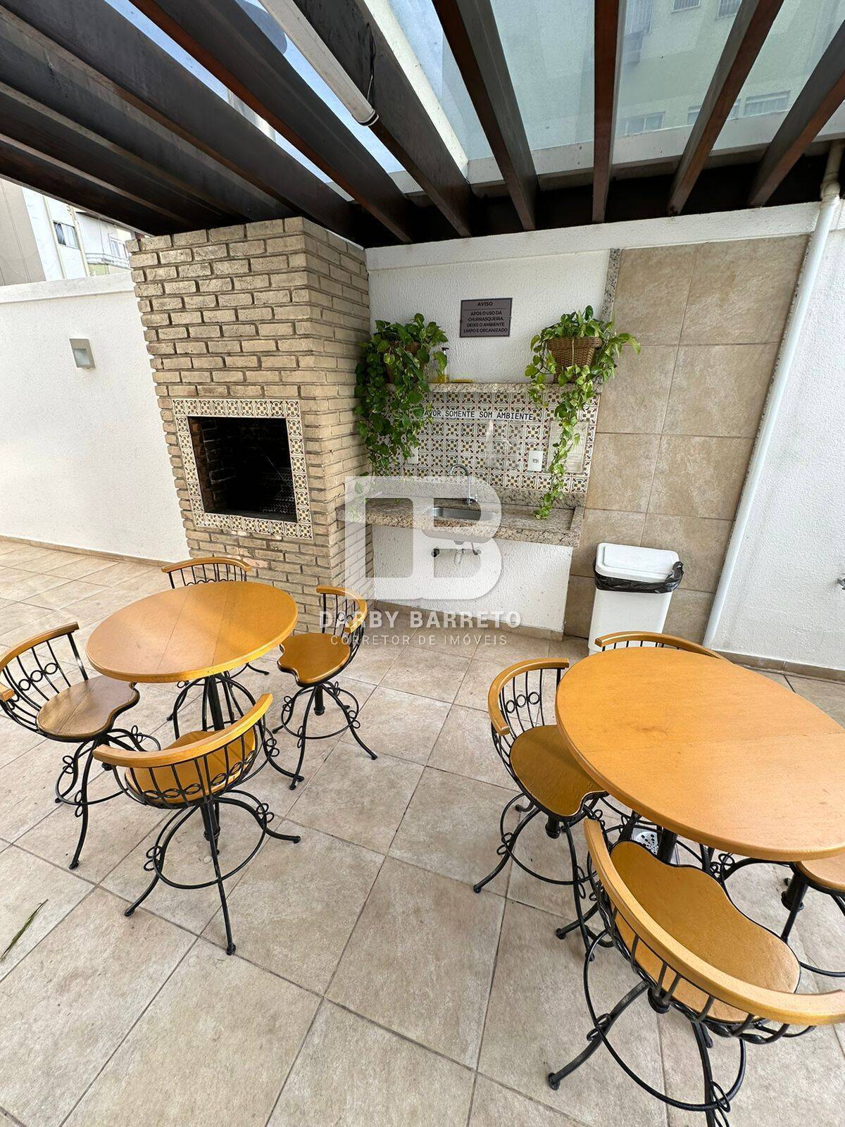 Apartamento à venda com 2 quartos, 67m² - Foto 9