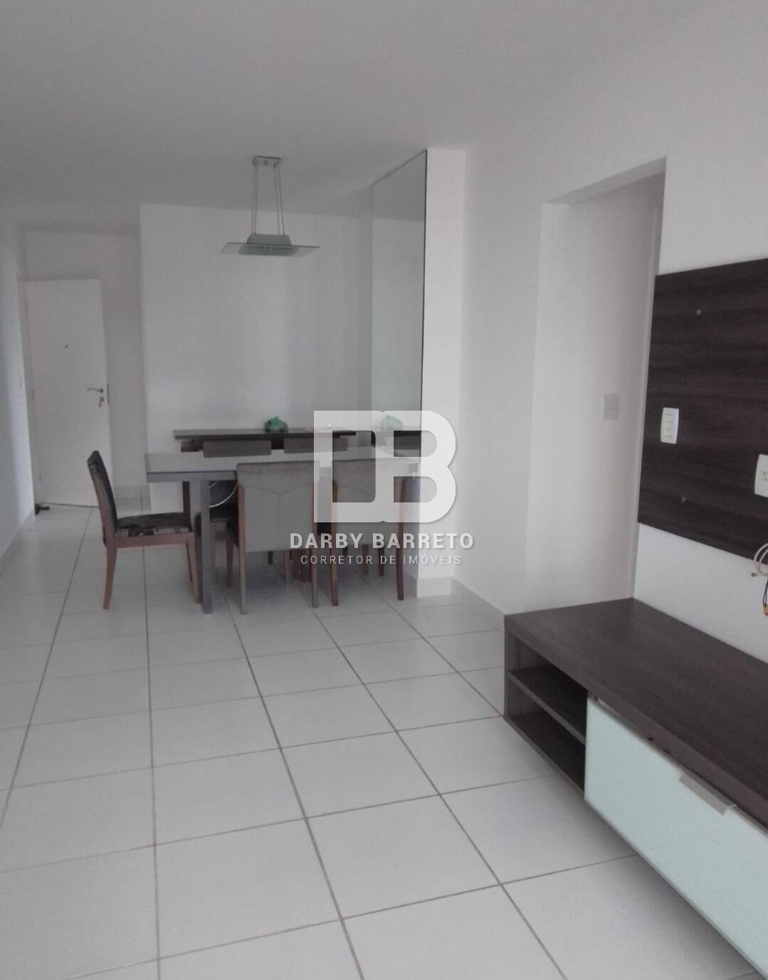 Apartamento à venda com 2 quartos, 72m² - Foto 1