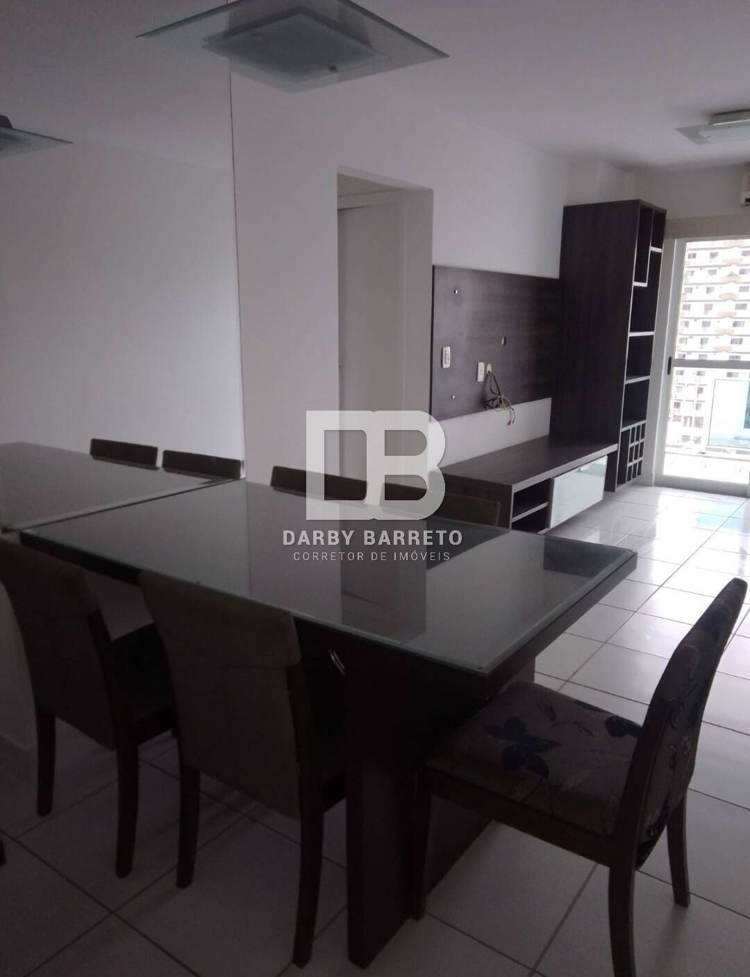 Apartamento à venda com 2 quartos, 72m² - Foto 2
