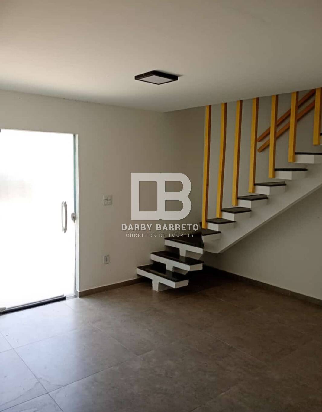 Casa à venda com 2 quartos, 104m² - Foto 4