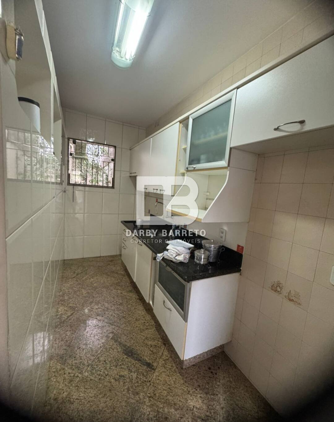 Casa à venda com 3 quartos, 360m² - Foto 11