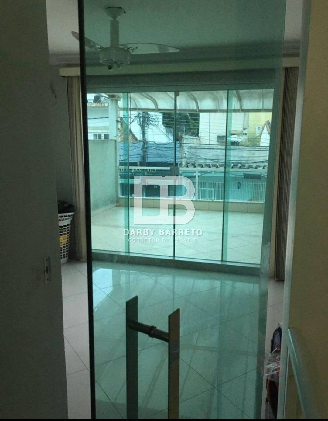 Casa à venda com 4 quartos, 115m² - Foto 2