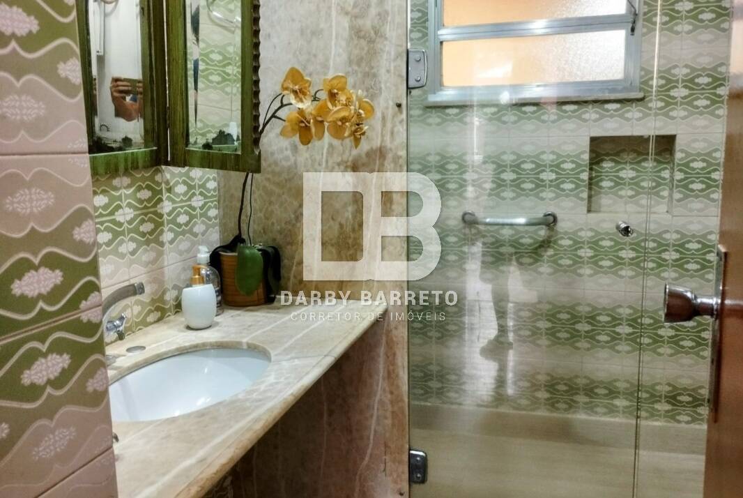 Apartamento para alugar com 3 quartos, 150m² - Foto 14
