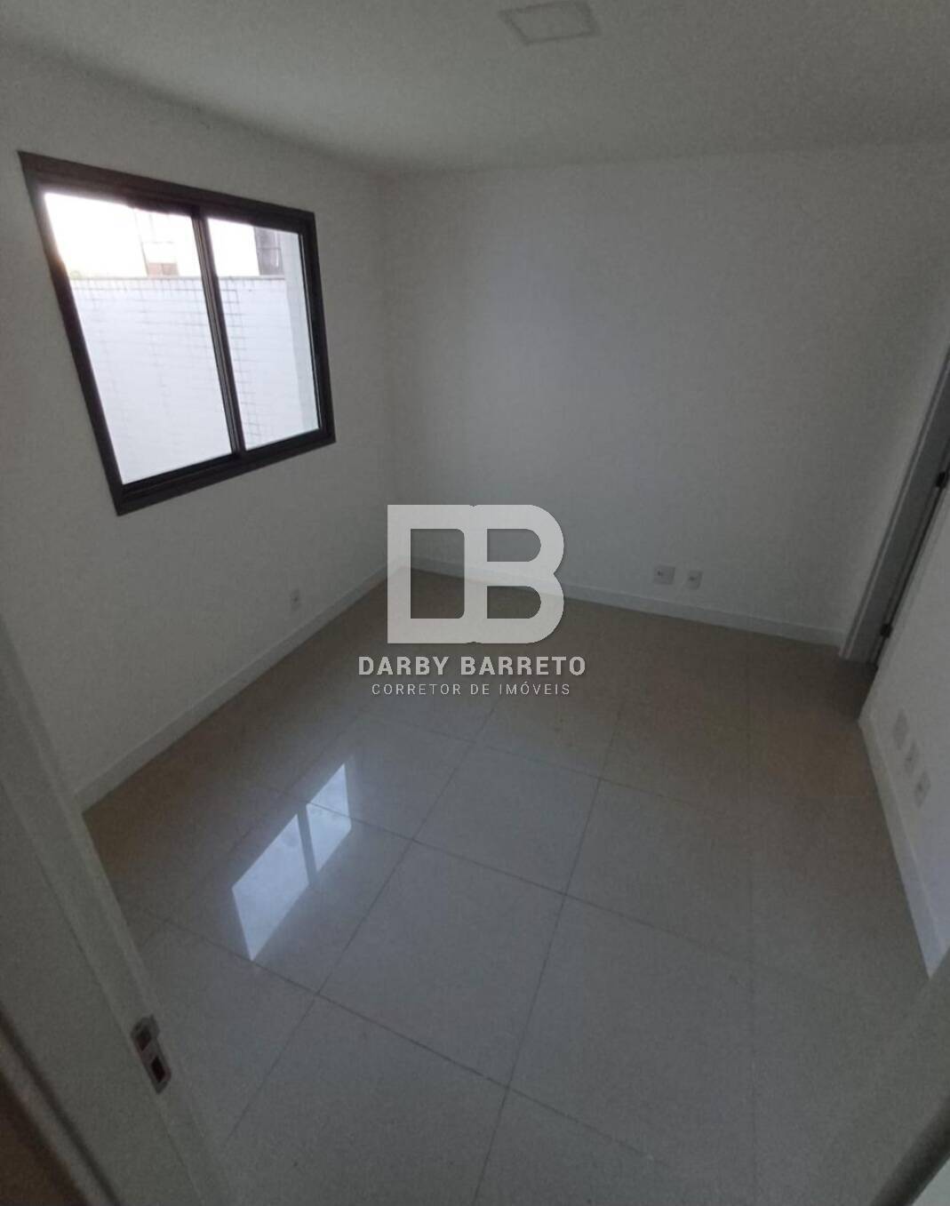 Apartamento à venda com 3 quartos, 115m² - Foto 4