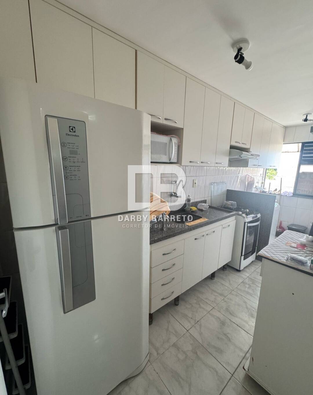 Apartamento à venda com 3 quartos, 75m² - Foto 9