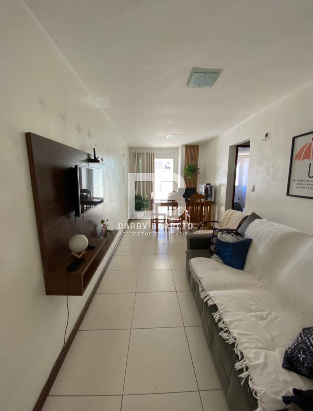 Apartamento à venda com 2 quartos, 70m² - Foto 2