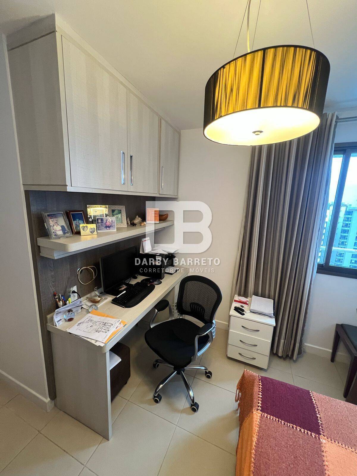 Apartamento à venda com 4 quartos, 180m² - Foto 15