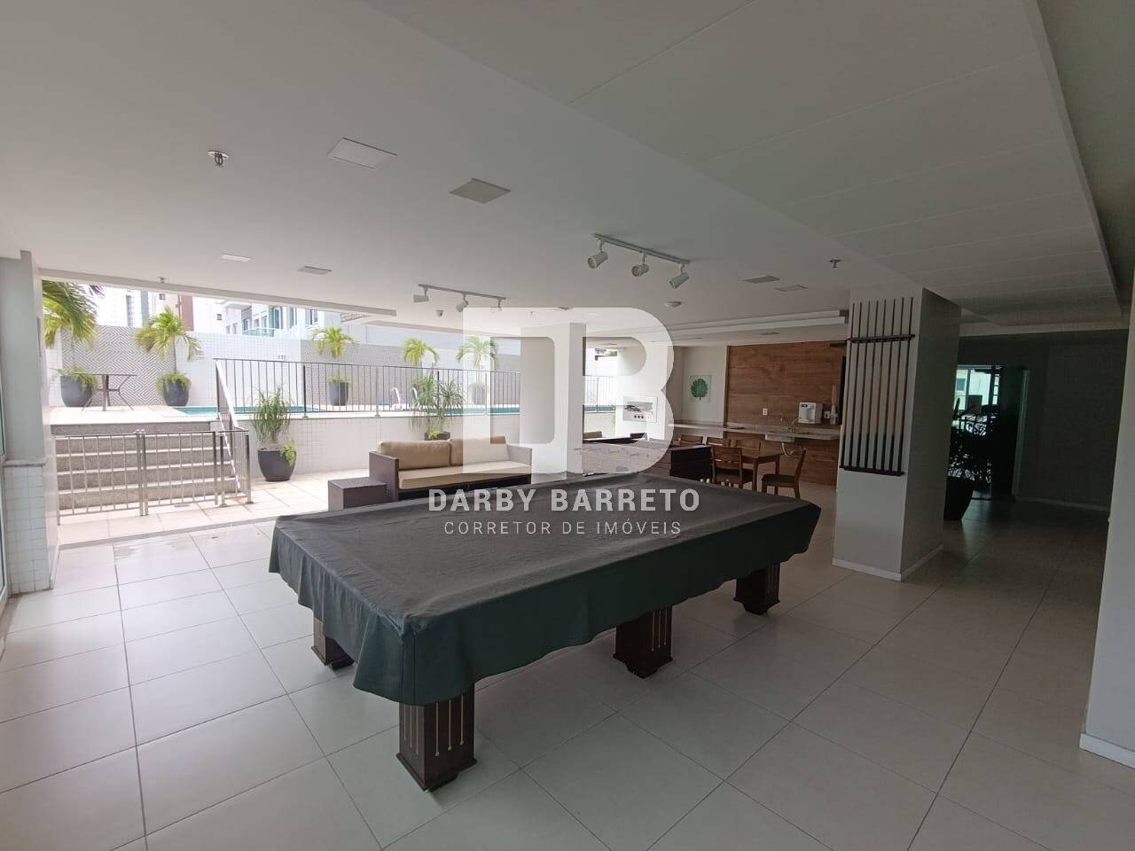 Apartamento à venda com 2 quartos, 67m² - Foto 10