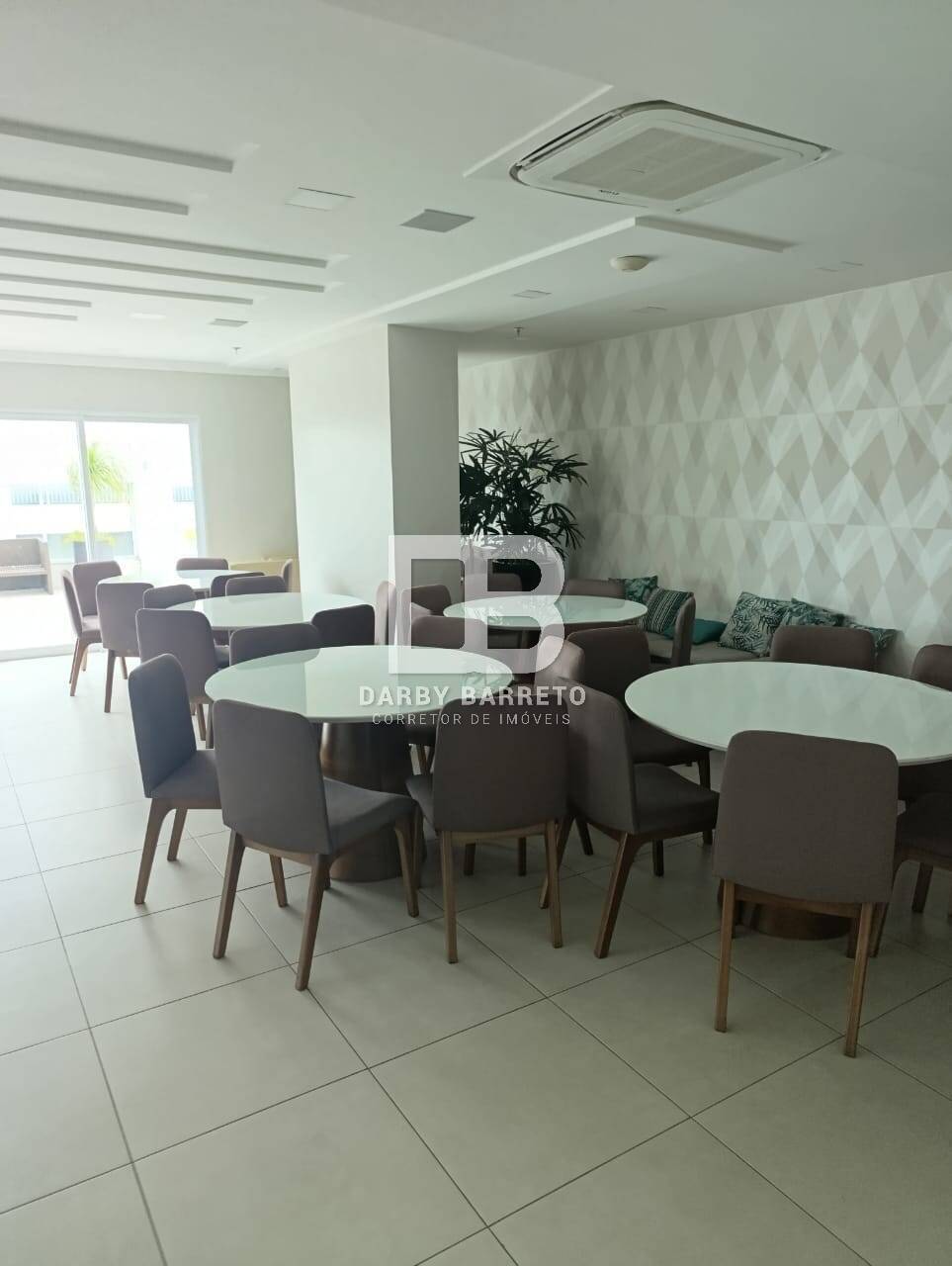 Apartamento à venda com 2 quartos, 67m² - Foto 9