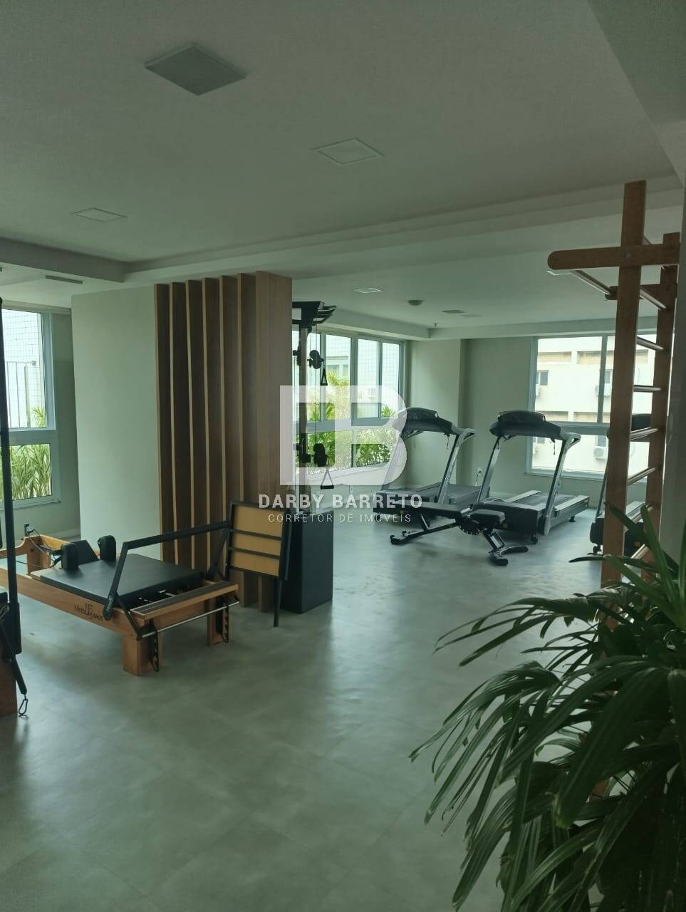 Apartamento à venda com 2 quartos, 67m² - Foto 11