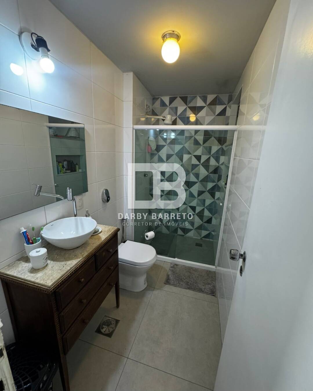 Apartamento à venda com 2 quartos, 80m² - Foto 11