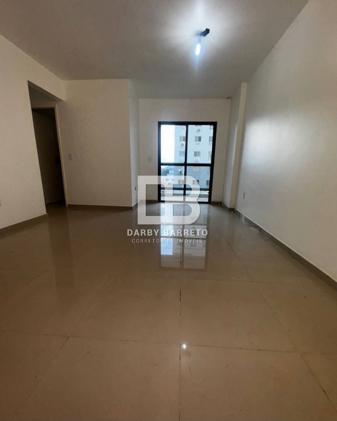 Apartamento à venda com 1 quarto, 45m² - Foto 1