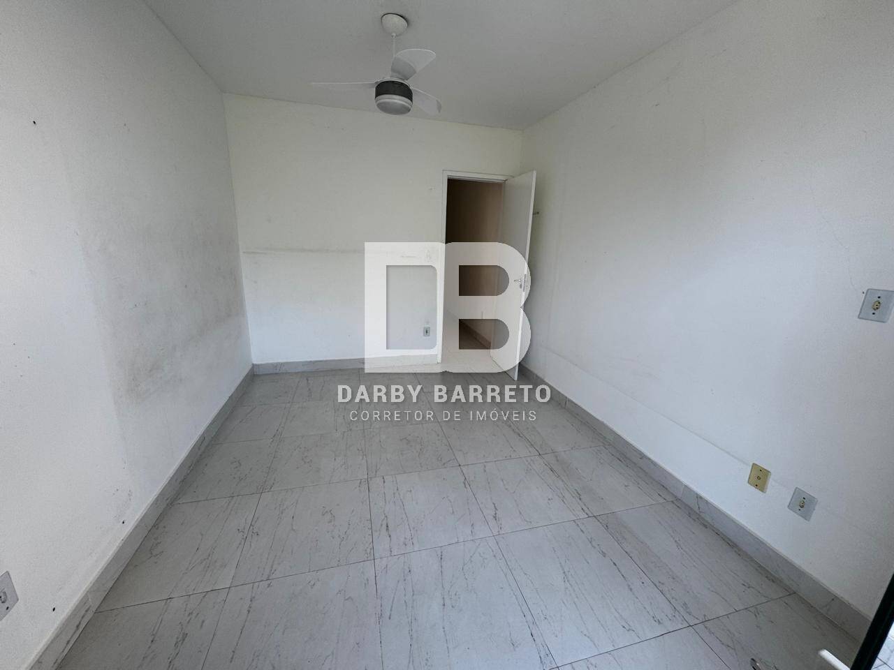 Casa à venda com 2 quartos, 107m² - Foto 11