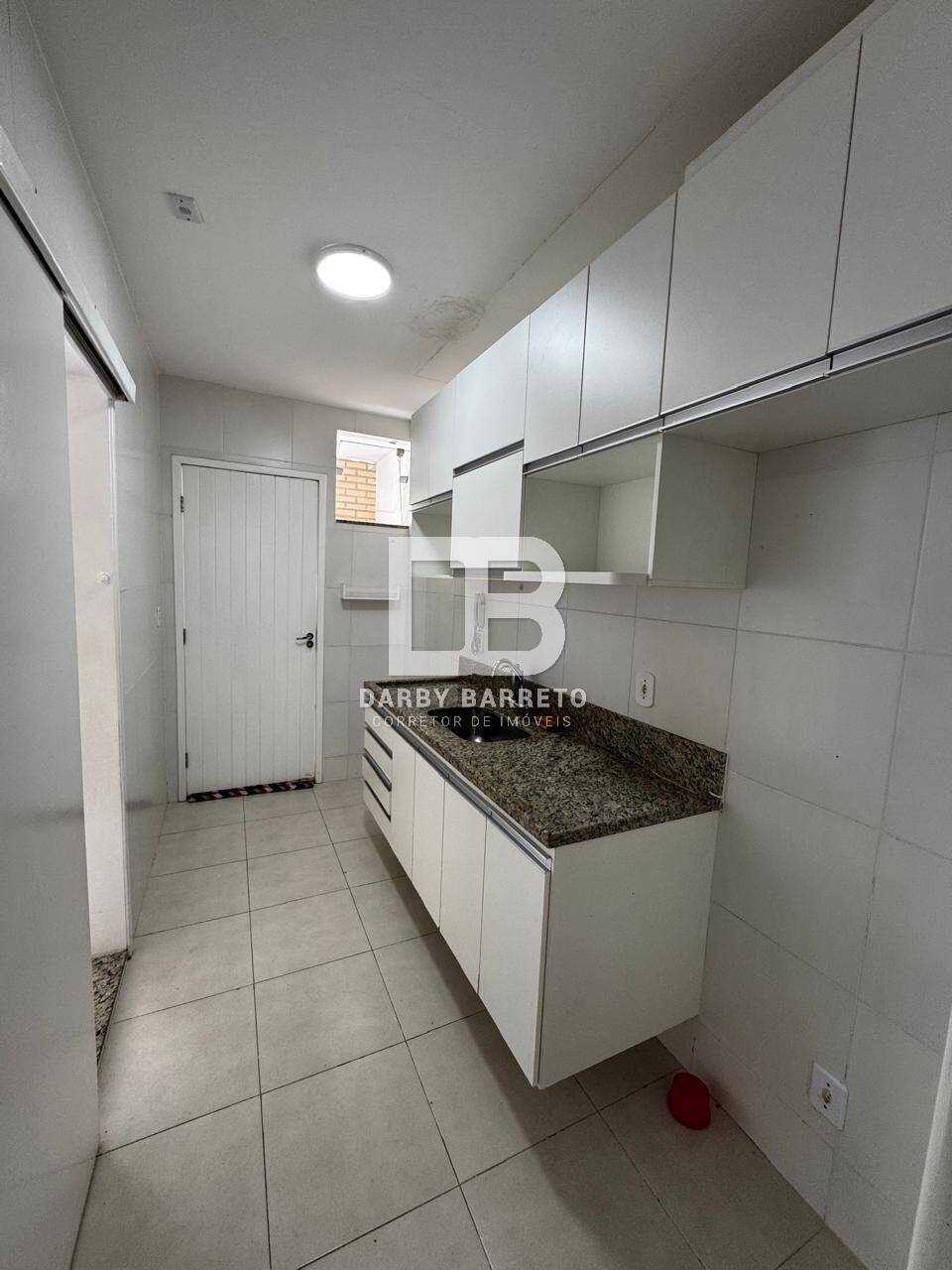 Casa à venda com 2 quartos, 107m² - Foto 4