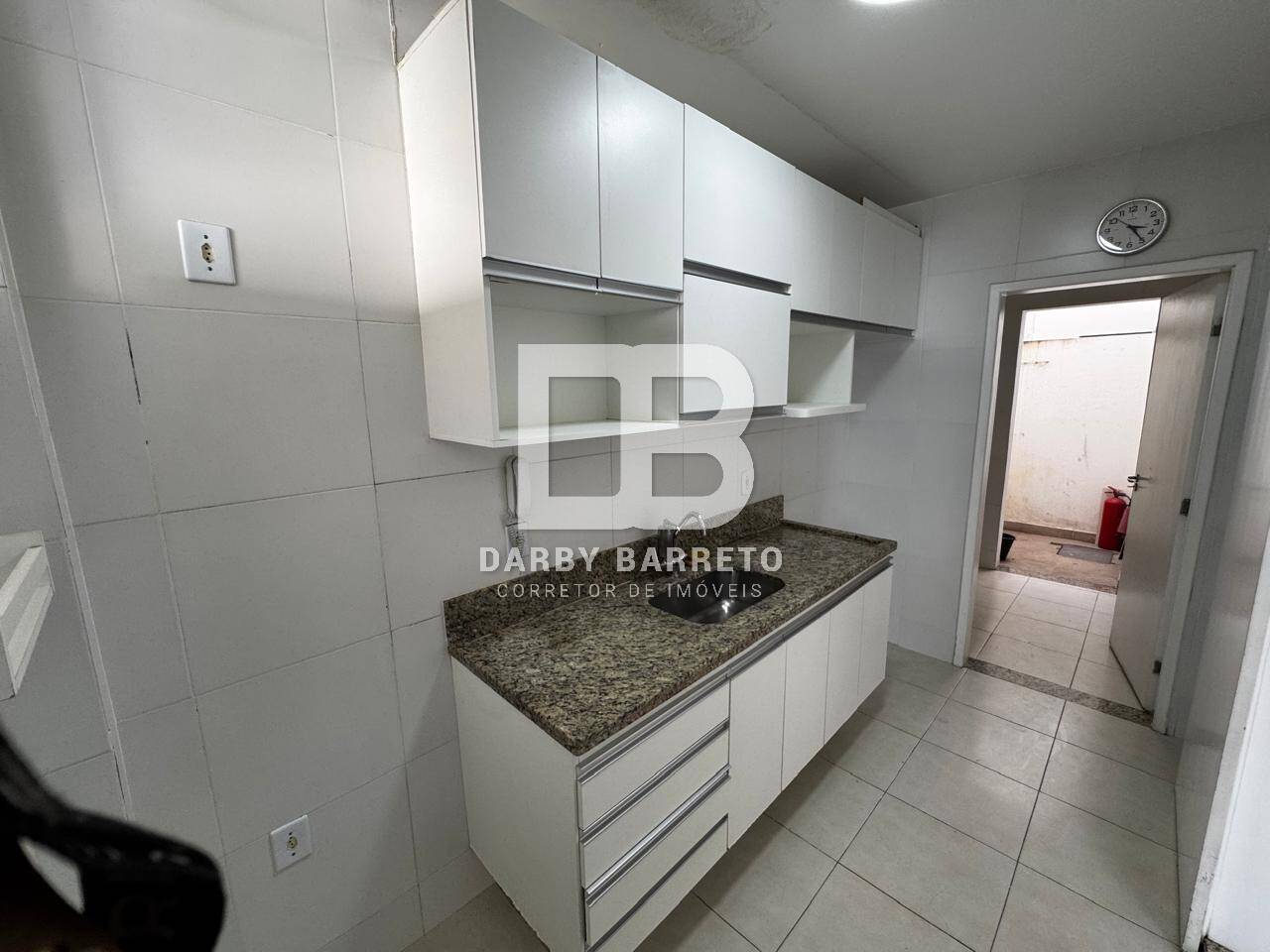 Casa à venda com 2 quartos, 107m² - Foto 5