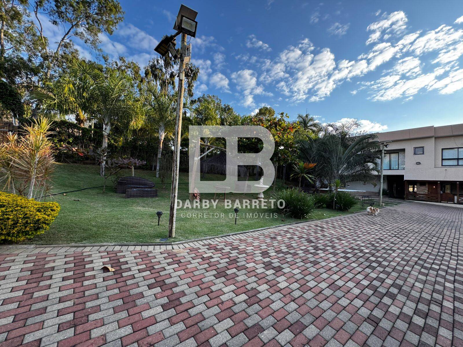 Chácara à venda com 4 quartos, 1800m² - Foto 11