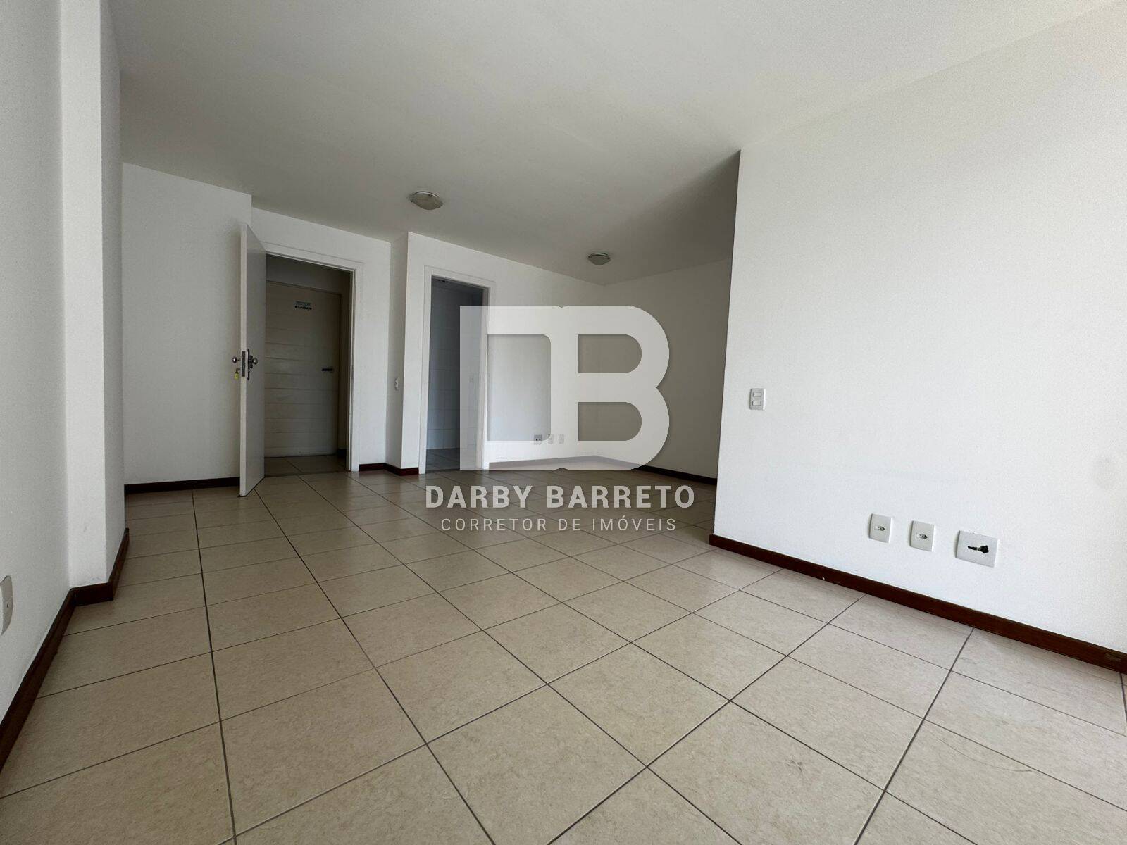 Apartamento à venda com 3 quartos, 95m² - Foto 2