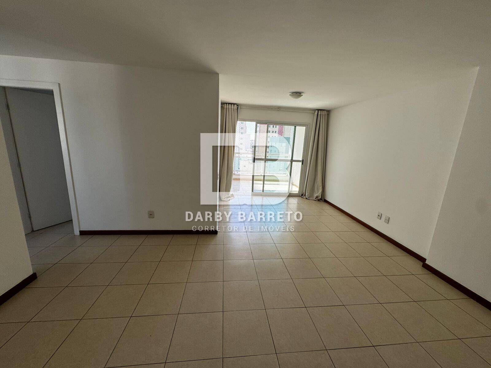 Apartamento à venda com 3 quartos, 95m² - Foto 4