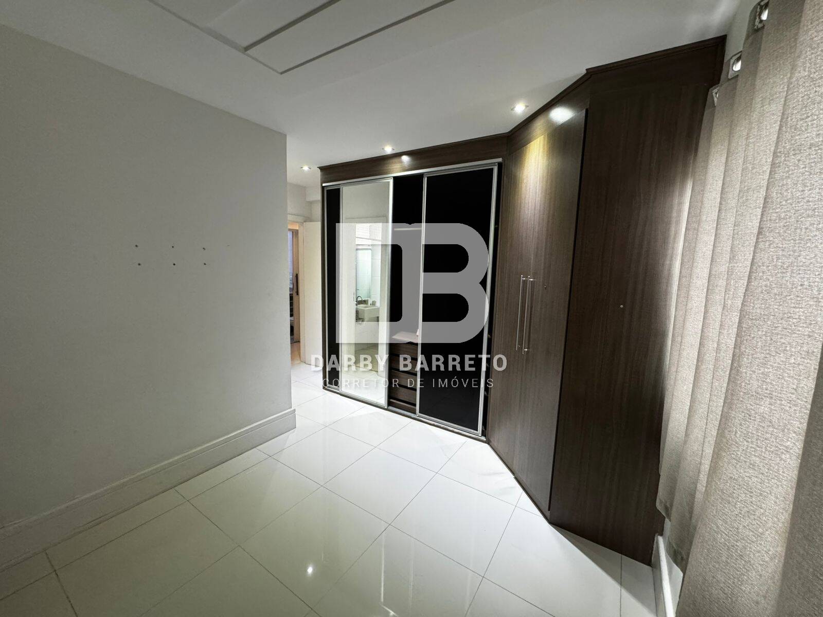 Apartamento à venda com 3 quartos, 93m² - Foto 8