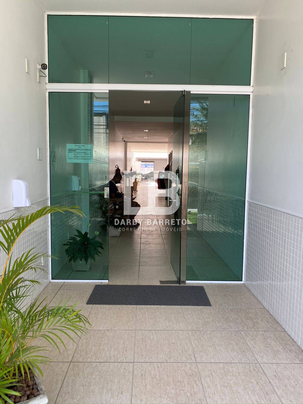 Apartamento à venda com 2 quartos, 76m² - Foto 2