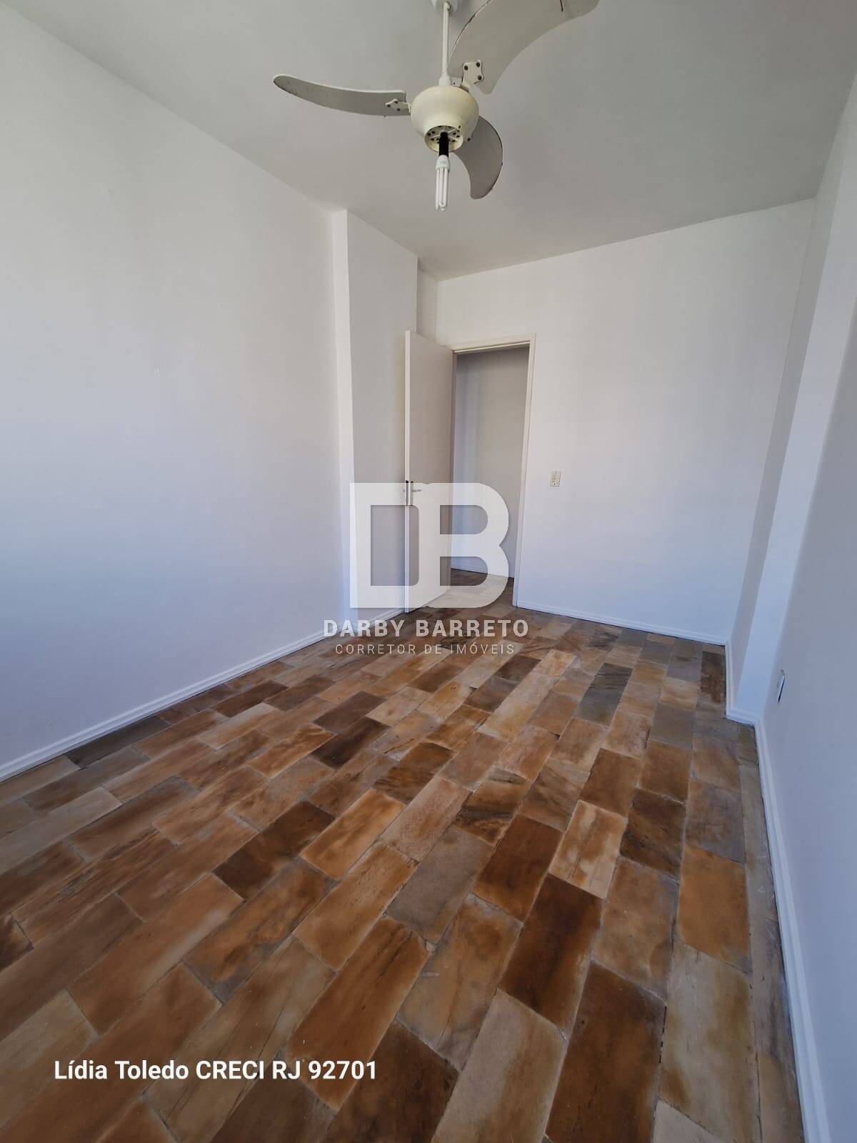 Apartamento à venda com 2 quartos, 55m² - Foto 15