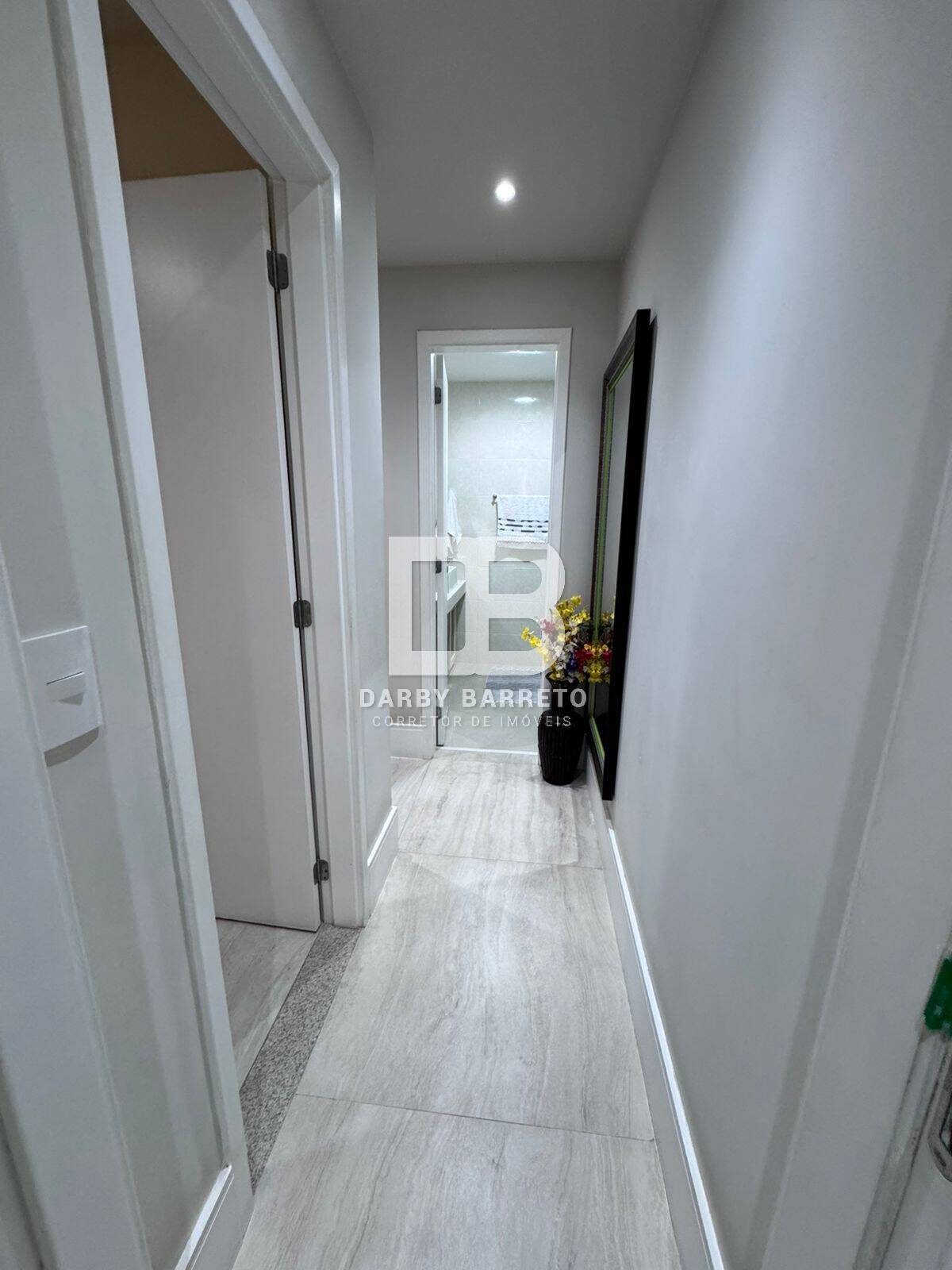 Apartamento à venda com 3 quartos, 135m² - Foto 9