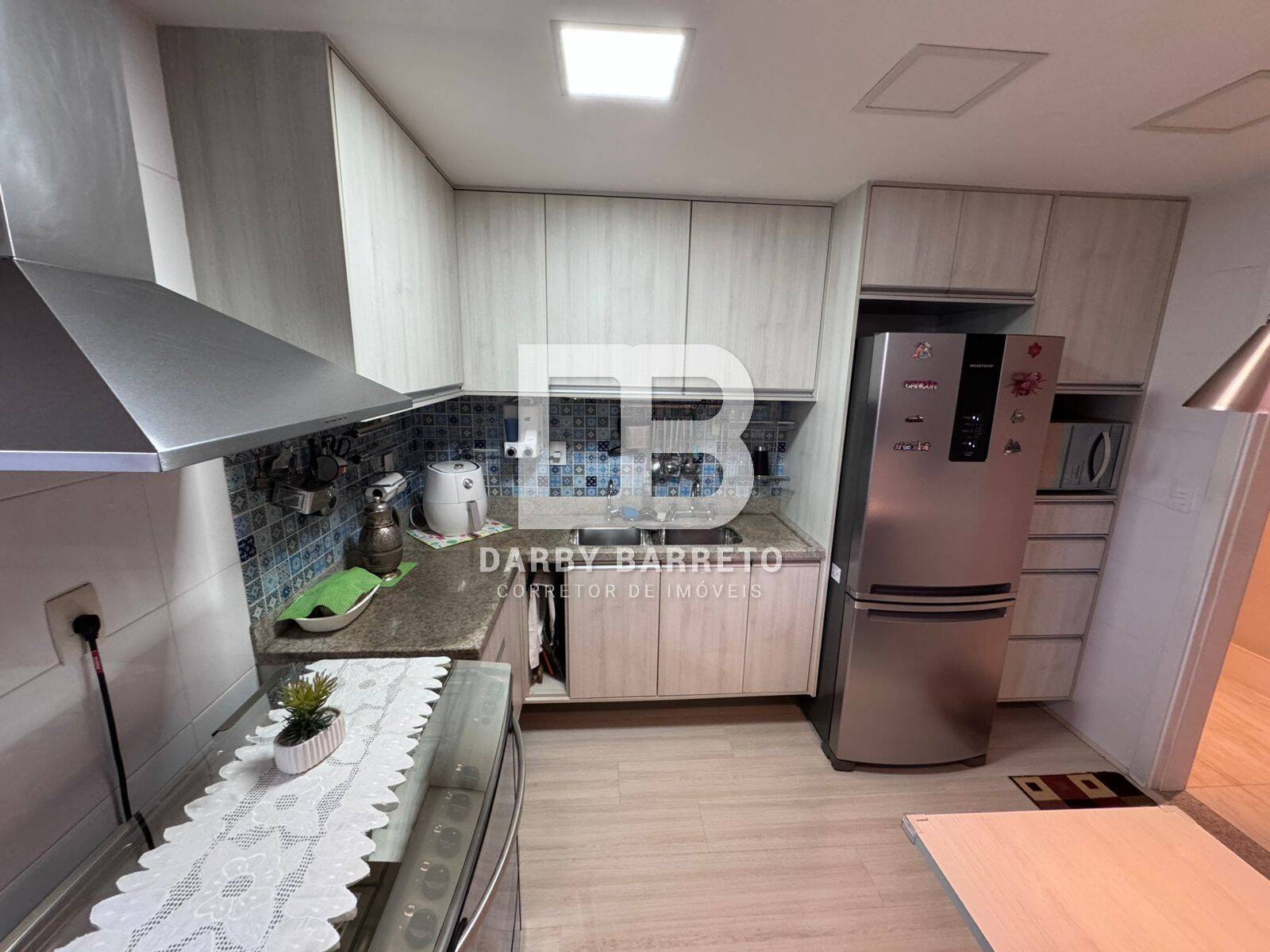 Apartamento à venda com 3 quartos, 135m² - Foto 17